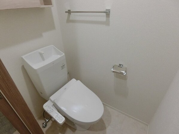 エルタスコート成田町の物件内観写真